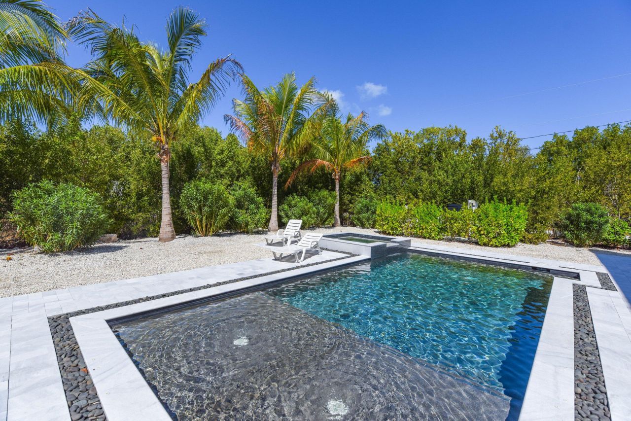 30985 Watson Boulevard, Big Pine Key, FL 33043 Photo