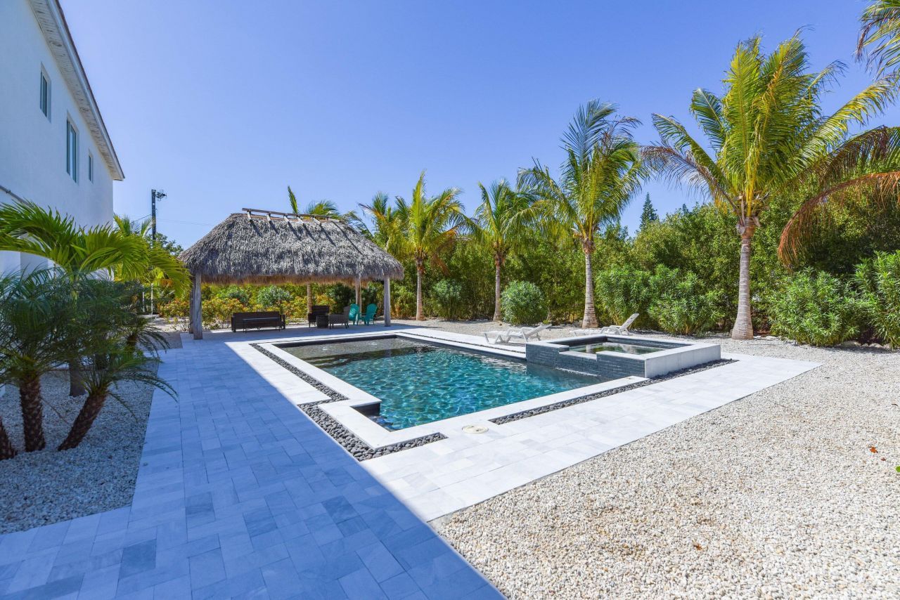 30985 Watson Boulevard, Big Pine Key, FL 33043 Photo