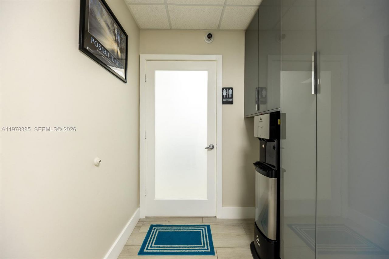 10200 NW 25th St, Doral, FL 33172 Photo