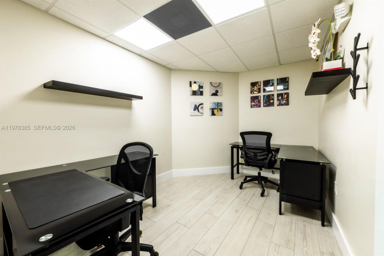 10200 NW 25th St, Doral, FL 33172 Photo