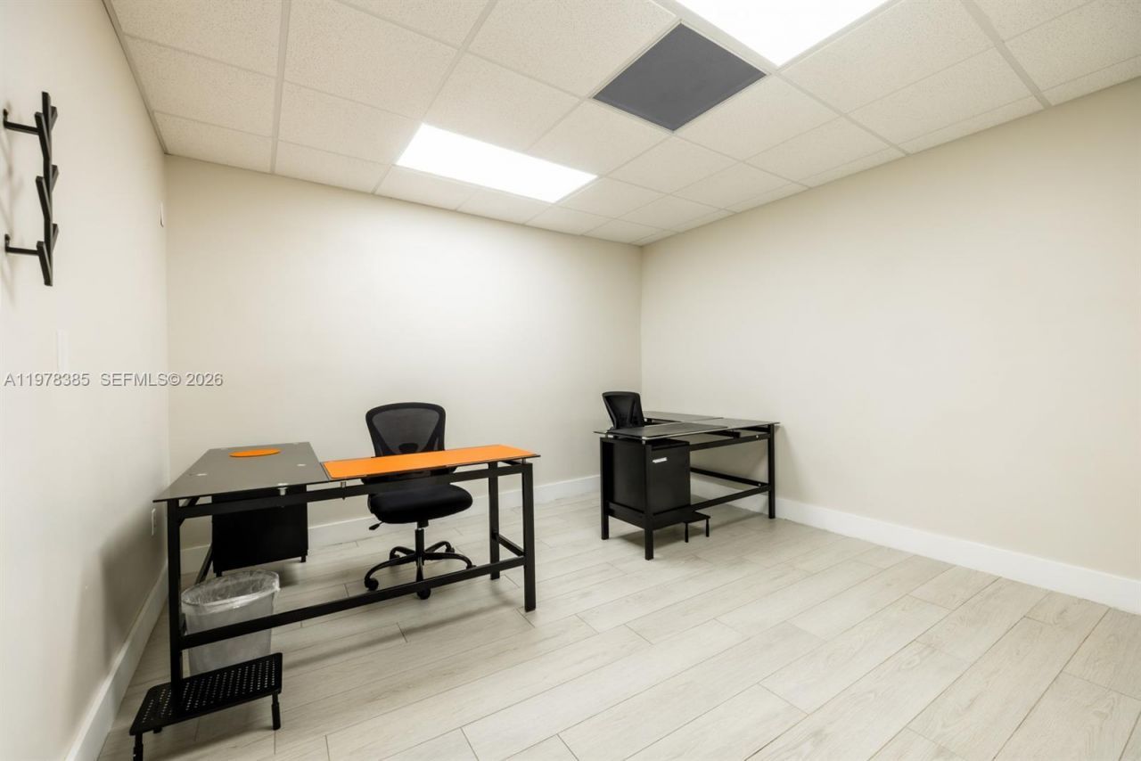 10200 NW 25th St, Doral, FL 33172 Photo