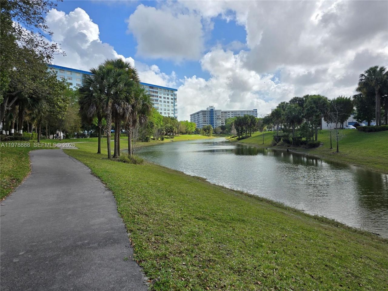 3850 Washington St , Unit 816, Hollywood, FL 33021 Photo