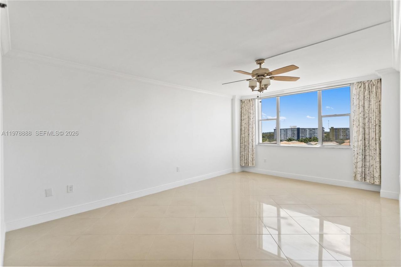 3850 Washington St, Unit 816, Hollywood, FL 33021 Photo