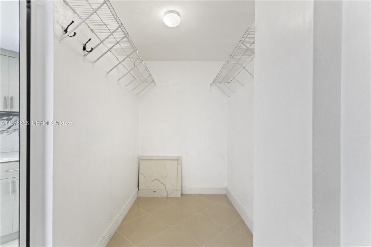 3850 Washington St, Unit 816, Hollywood, FL 33021 Photo