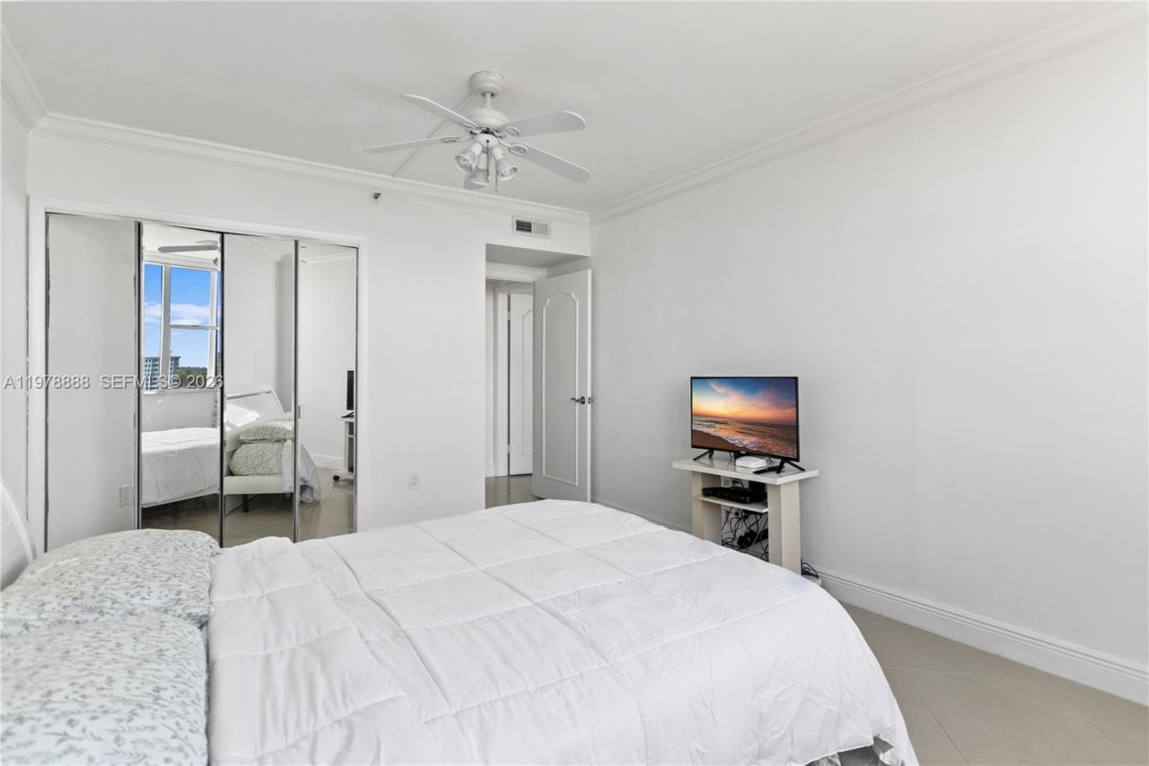 3850 Washington St, Unit 816, Hollywood, FL 33021 Photo
