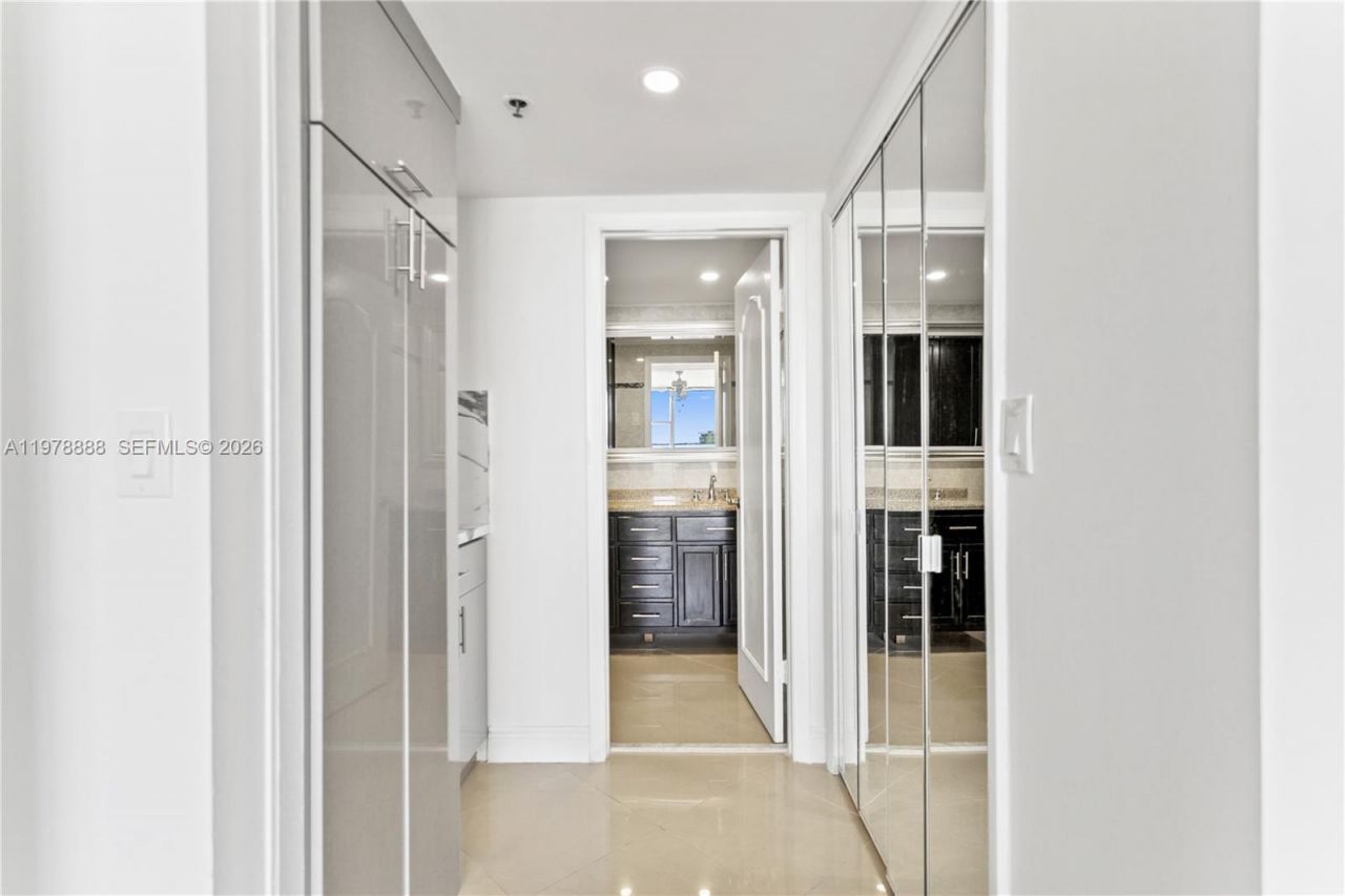 3850 Washington St, Unit 816, Hollywood, FL 33021 Photo