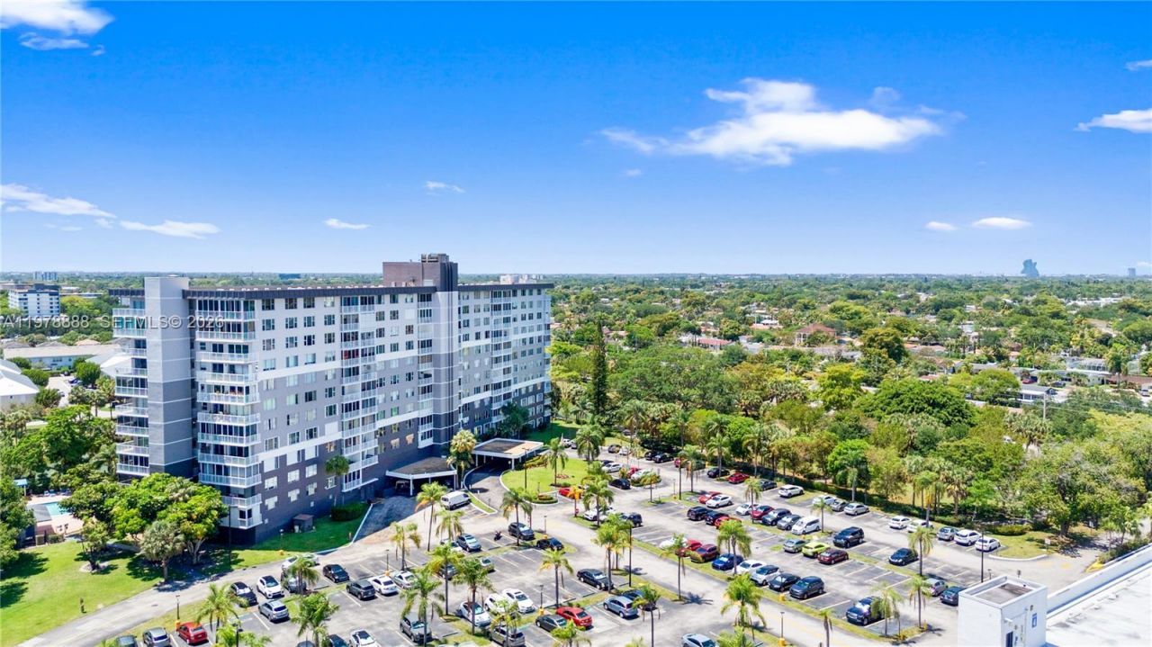 3850 Washington St, Unit 816, Hollywood, FL 33021 Photo