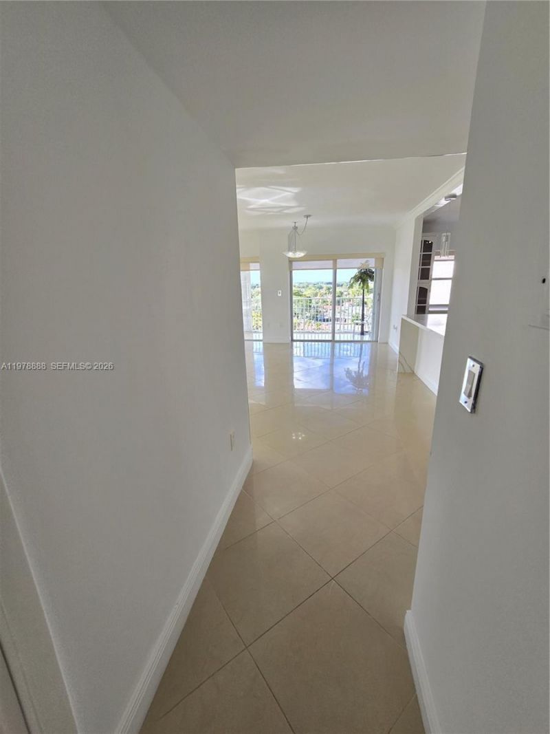 3850 Washington St , Unit 816, Hollywood, FL 33021 Photo