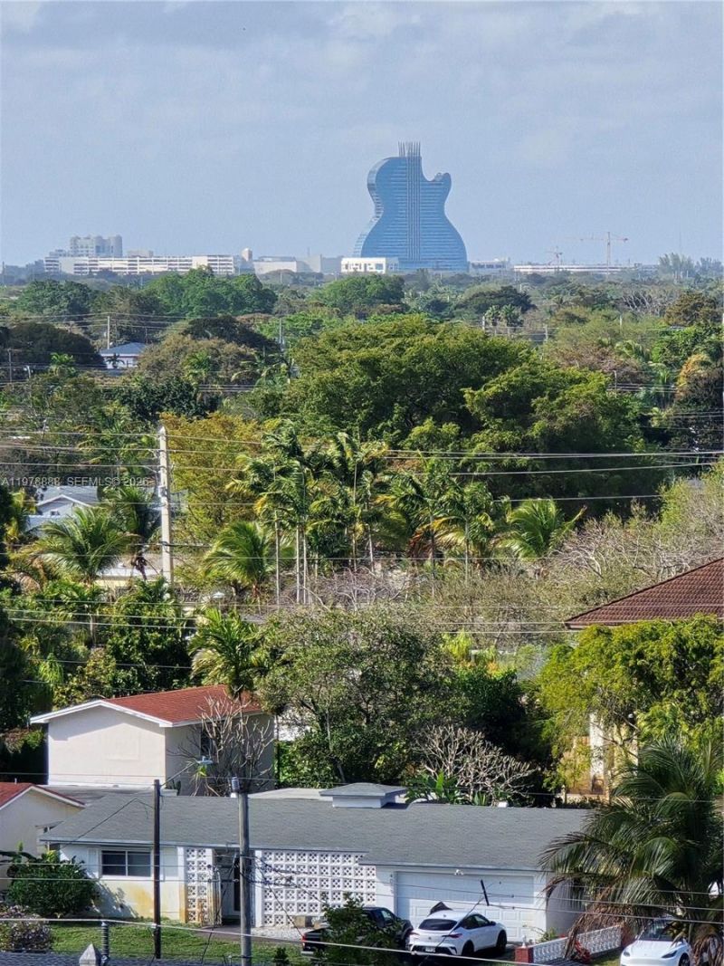 3850 Washington St , Unit 816, Hollywood, FL 33021 Photo