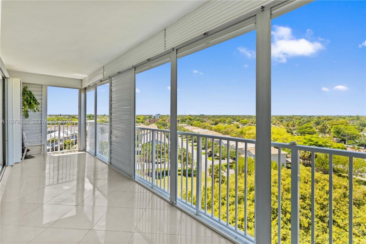 3850 Washington St, Unit 816, Hollywood, FL 33021 Photo