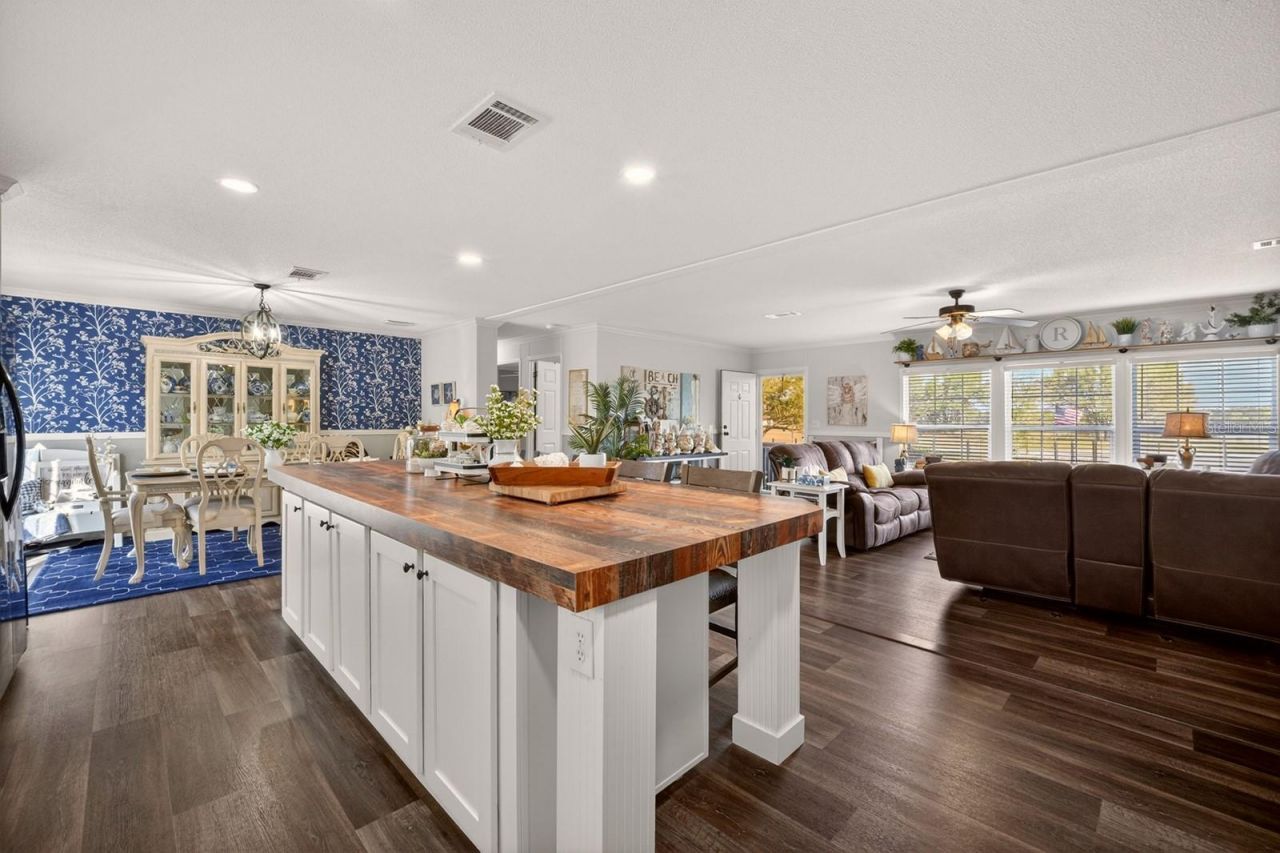 8013 Sergeant Pepper Dr, Howey in the Hills, FL 34737 Photo