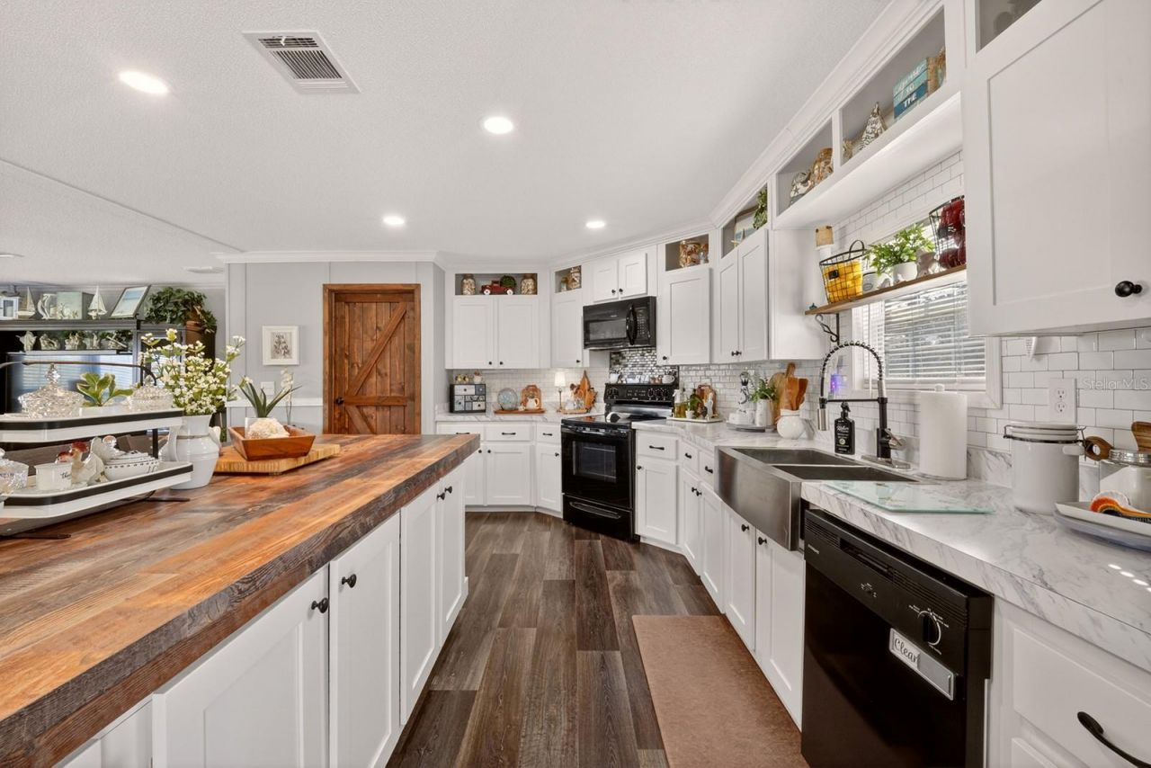 8013 Sergeant Pepper Dr, Howey in the Hills, FL 34737 Photo