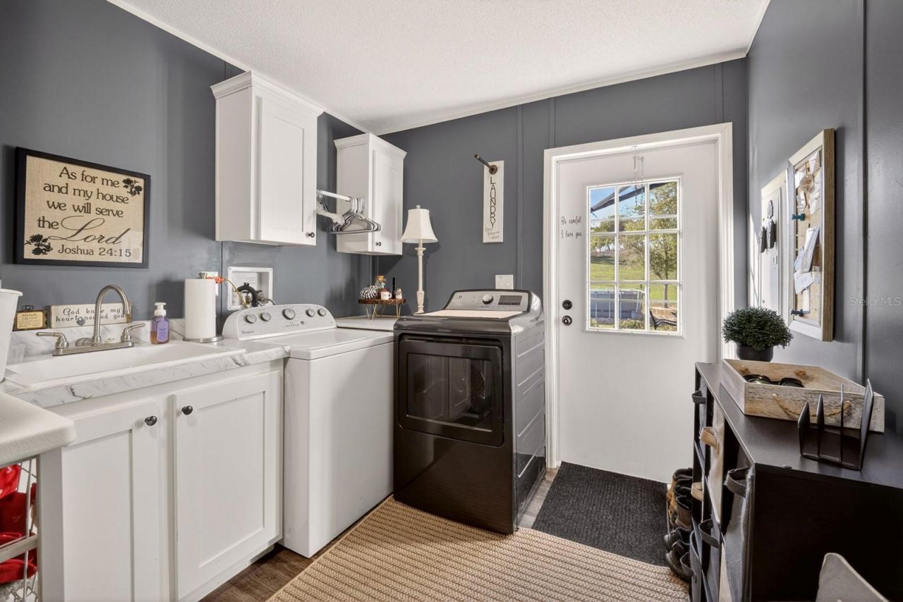 8013 Sergeant Pepper Dr, Howey in the Hills, FL 34737 Photo