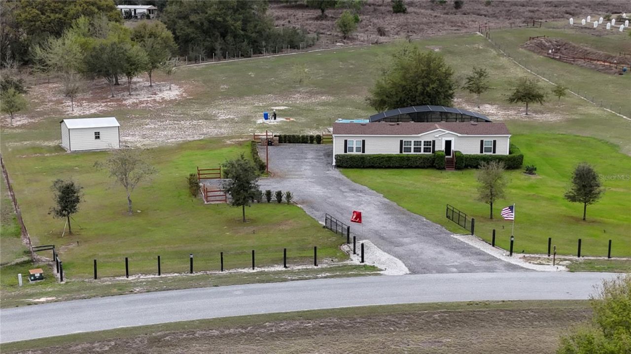 8013 Sergeant Pepper Dr, Howey in the Hills, FL 34737 Photo