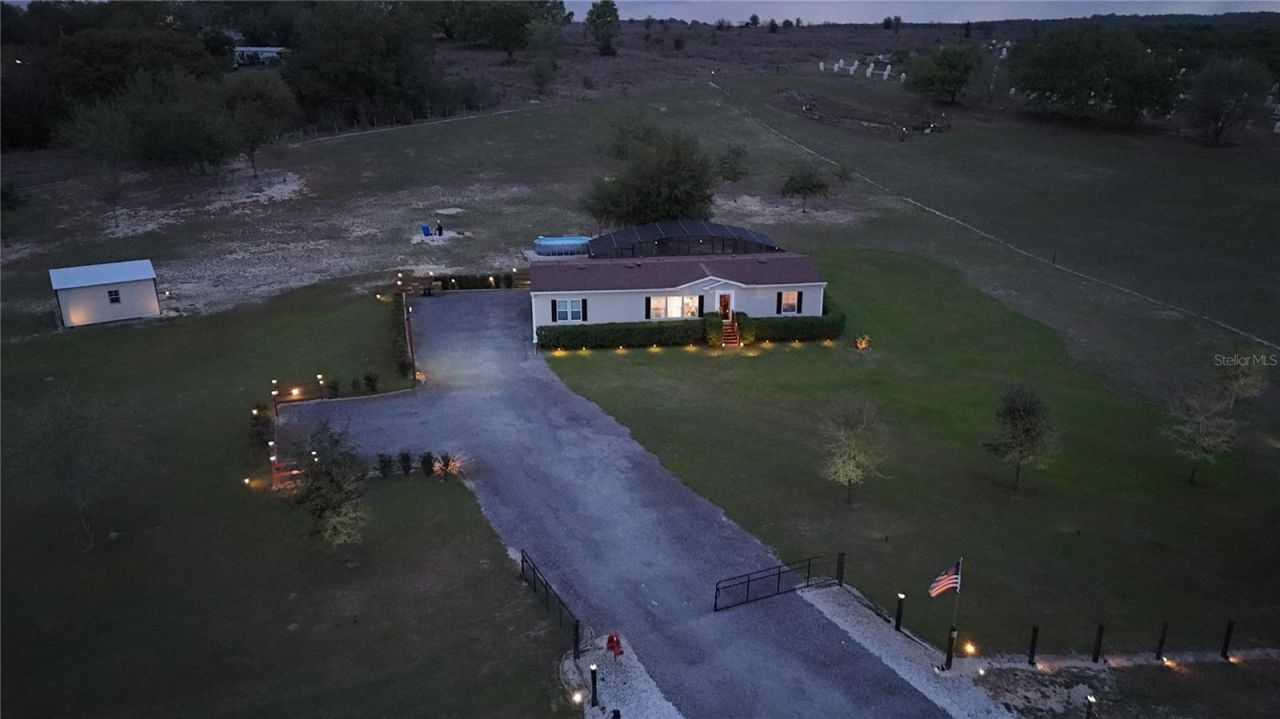 8013 Sergeant Pepper Dr, Howey in the Hills, FL 34737 Photo