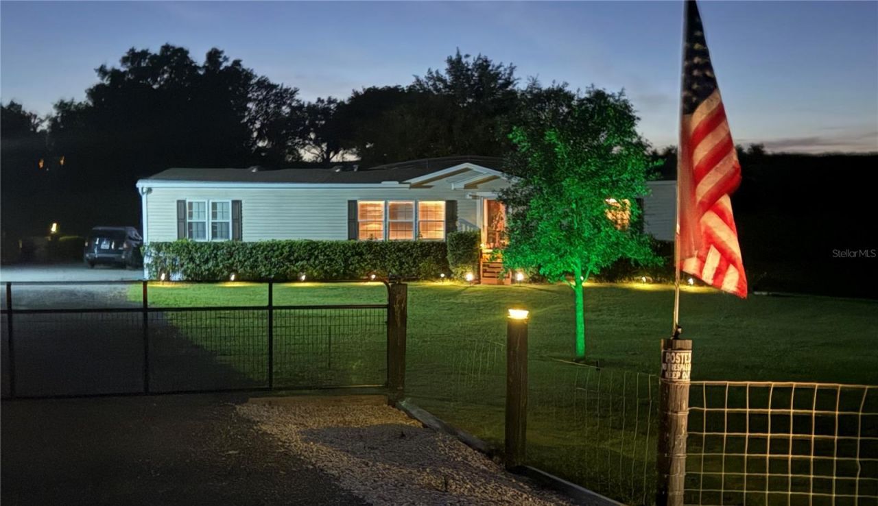 8013 Sergeant Pepper Dr, Howey in the Hills, FL 34737 Photo