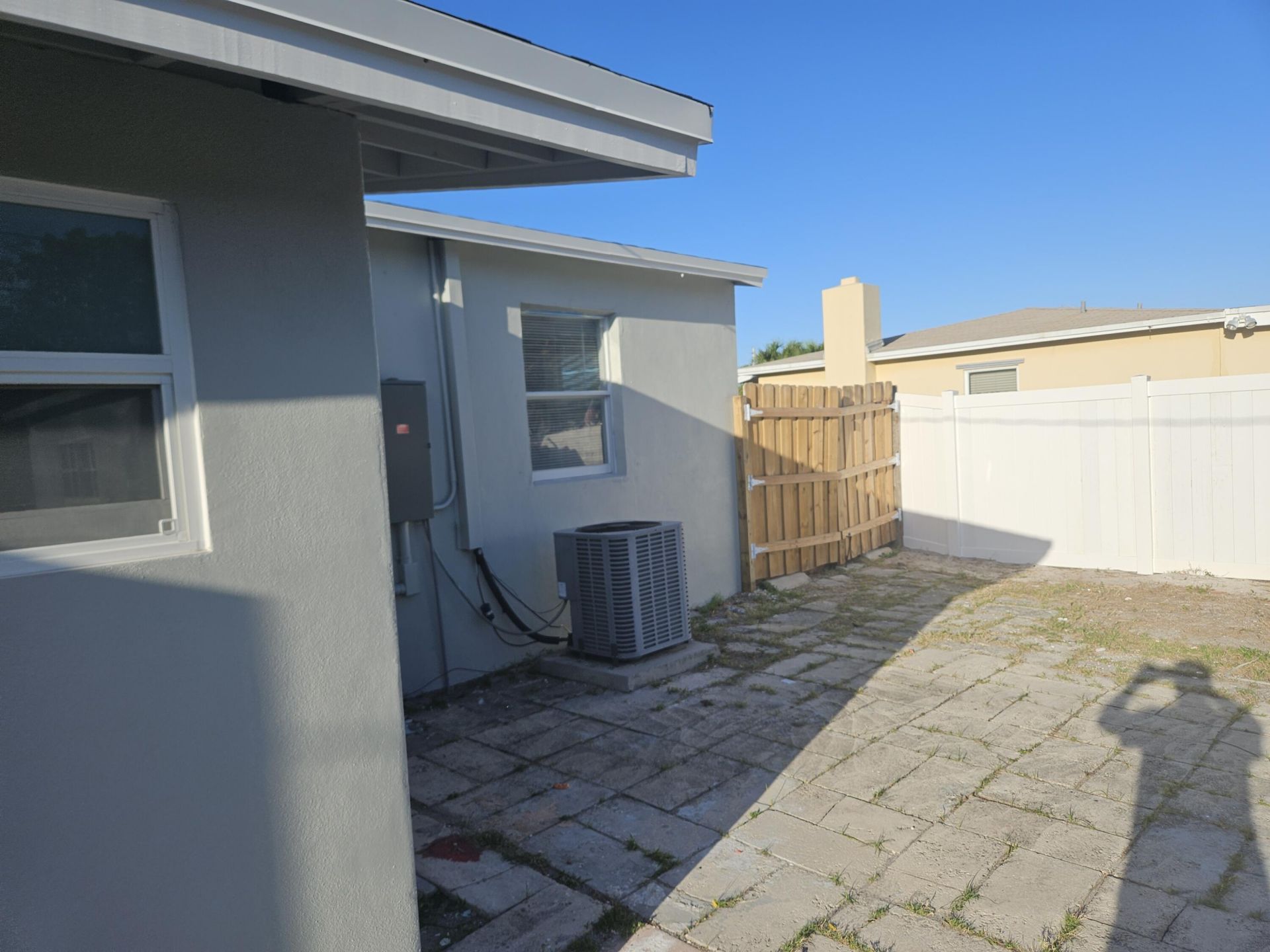 720 Locust Street, West Palm Beach, FL 33405 Photo