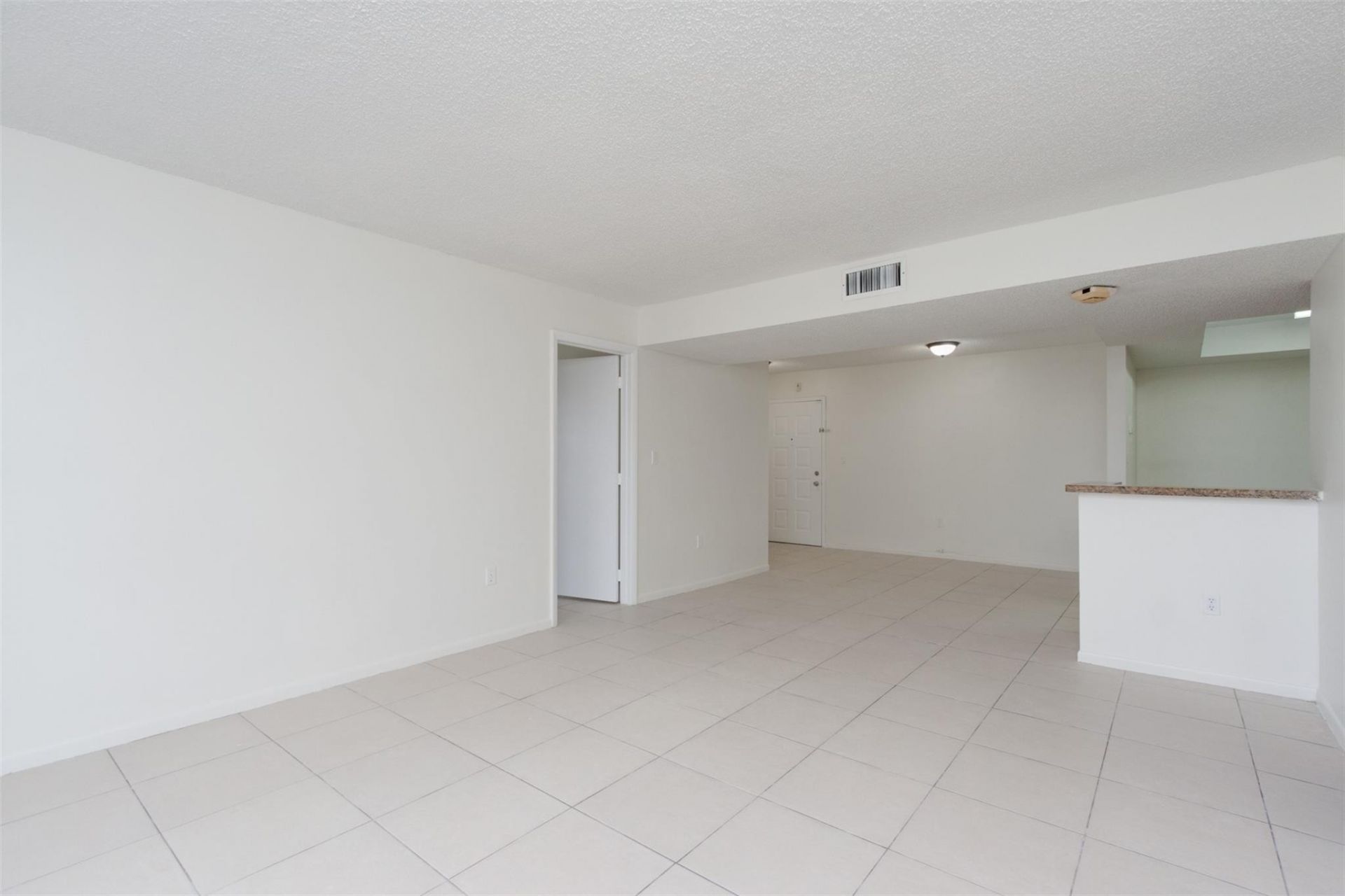 5550 NW 44th Street, Unit 506, Fort Lauderdale, FL 33319 Photo
