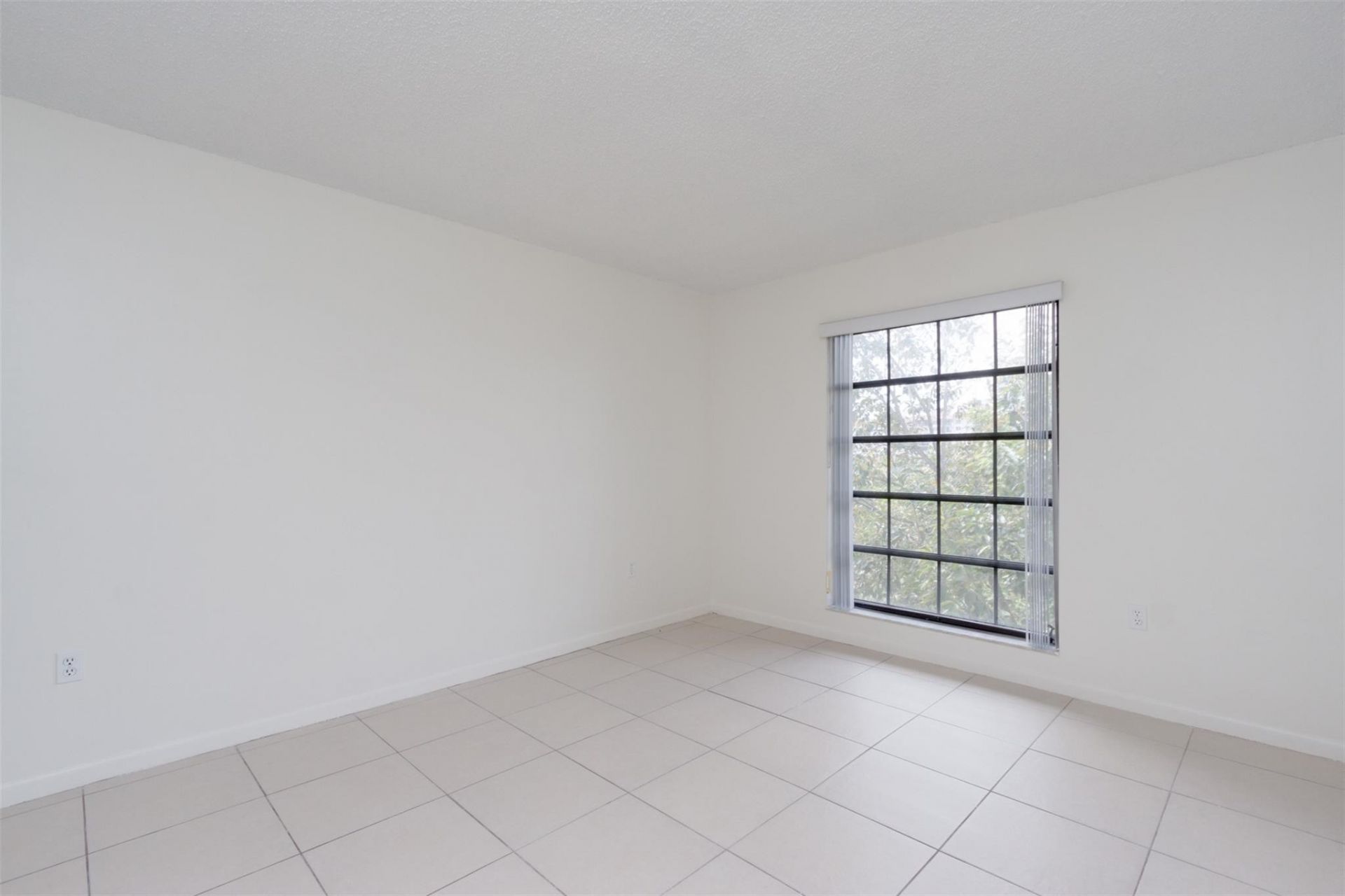 5550 NW 44th Street, Unit 506, Fort Lauderdale, FL 33319 Photo