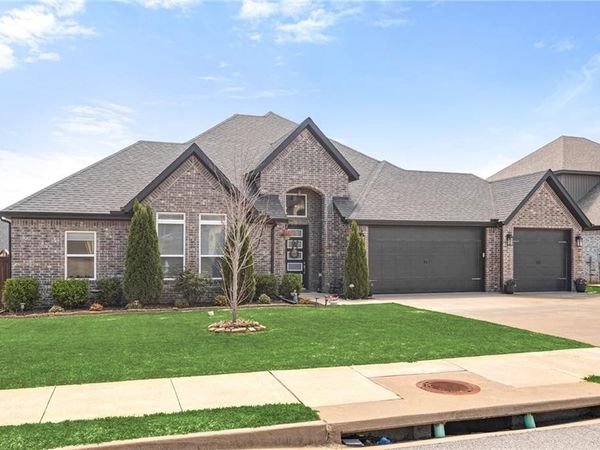 120 Bequette Lane, Centerton, AR 72719