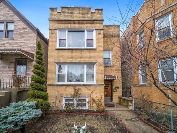 3748 N Troy Street , Chicago, IL 60618