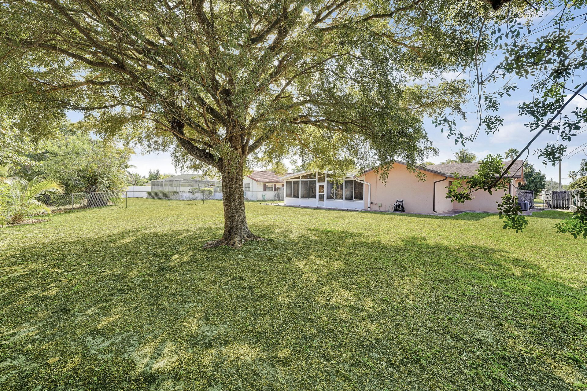 356 Sandpiper Avenue, Royal Palm Beach, FL 33411 Photo