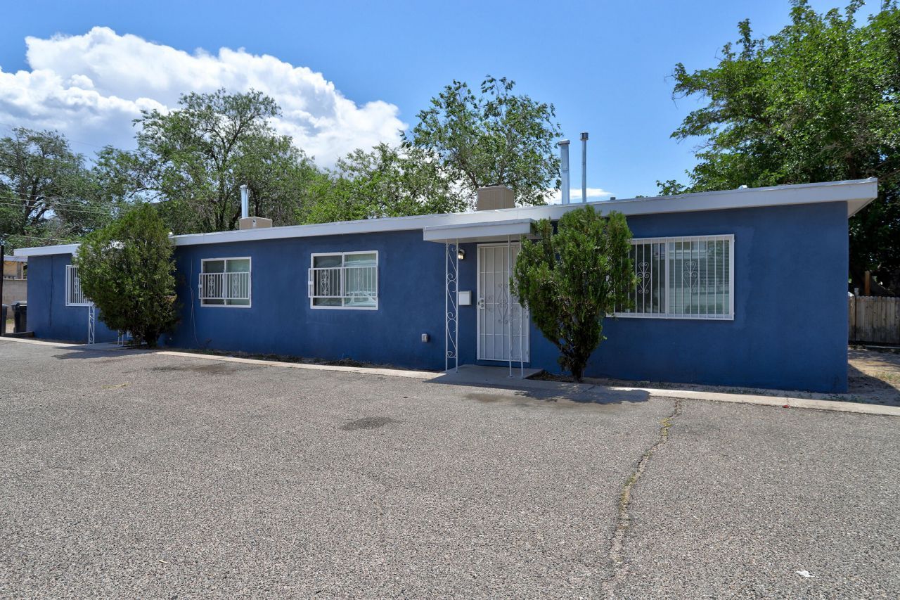 420 Alcazar Street Se, Albuquerque, NM 87108 Main Photo
