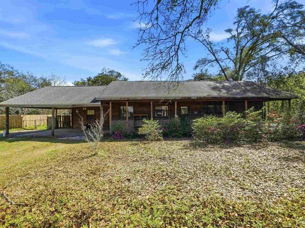 6952 Burrell Ln, Pensacola, FL 32503