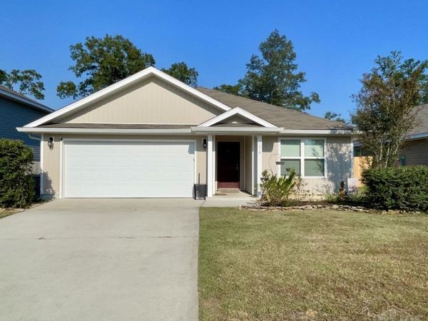 7470 Steeplechase Blvd, Pensacola, FL 32526