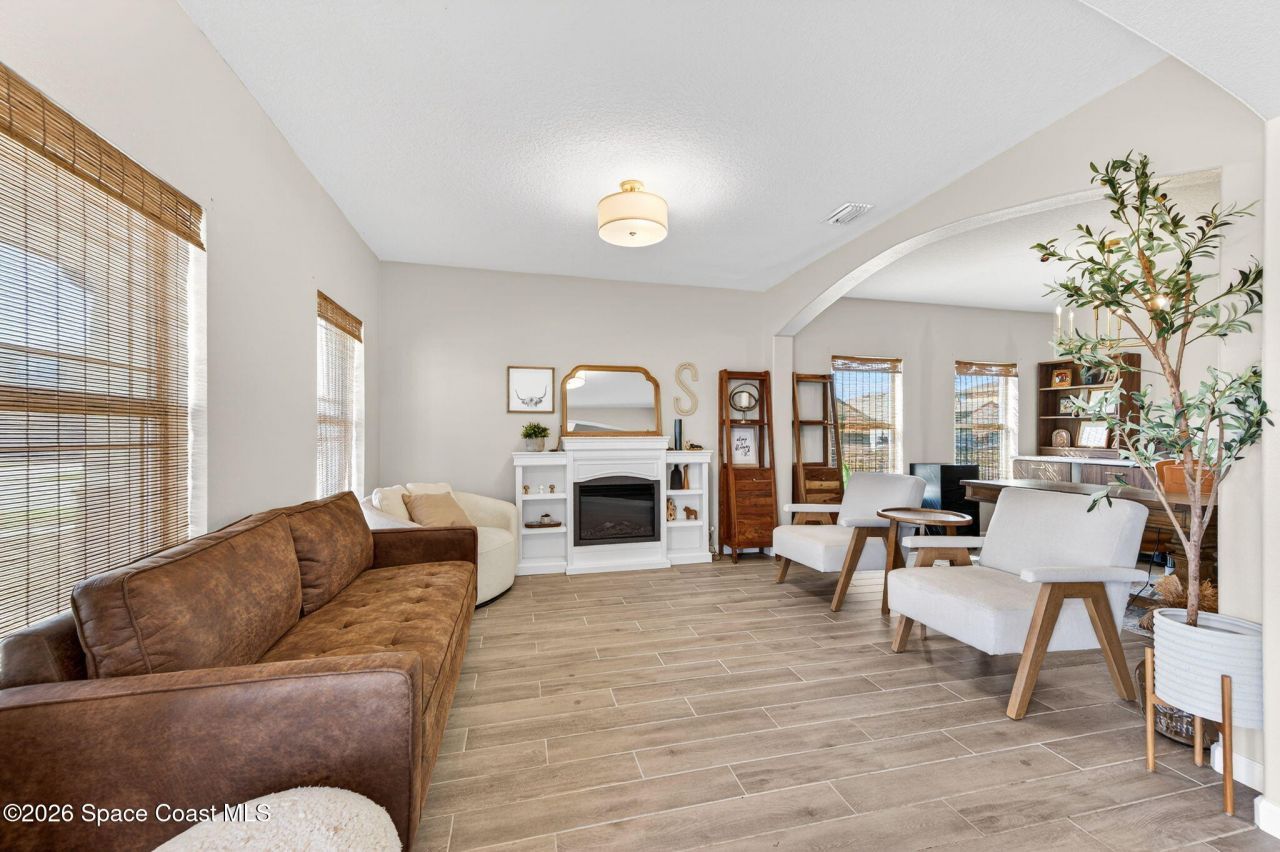 340 Wiregrass Avenue, West Melbourne, FL 32904 Photo