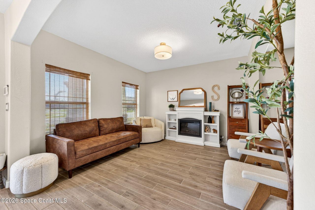 340 Wiregrass Avenue, West Melbourne, FL 32904 Photo
