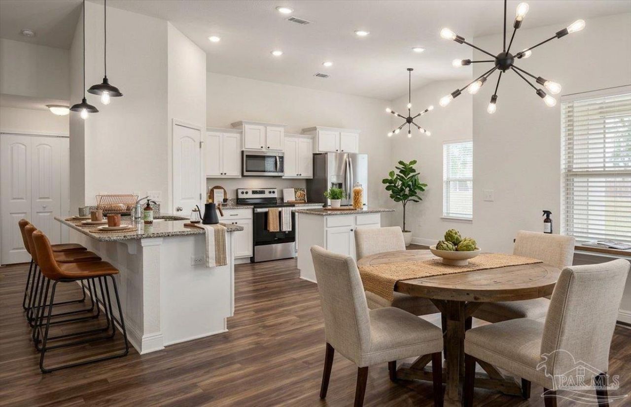 6257 Redberry Dr, Gulf Breeze, FL 32563 Main Photo