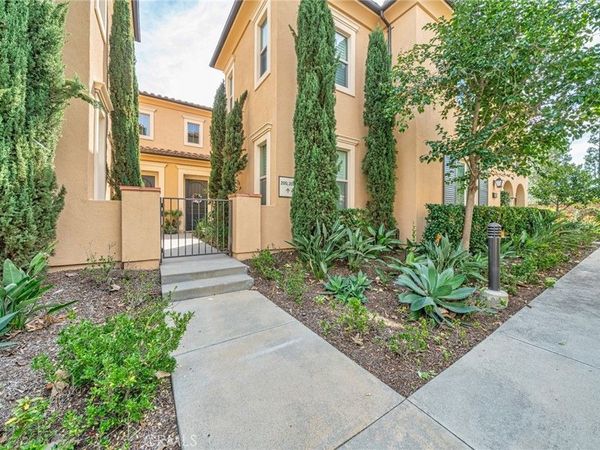 202 Bishop Landing, Irvine, CA 92620