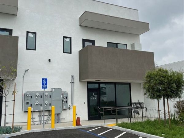 6172 Beach Boulevard, Buena Park, CA 90621