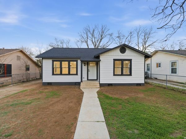 518 wright, Schertz, TX 78154