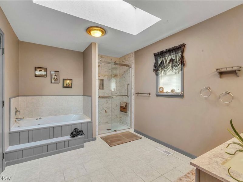 563 N Carpenter Road , Brunswick, OH 44212 Photo 19