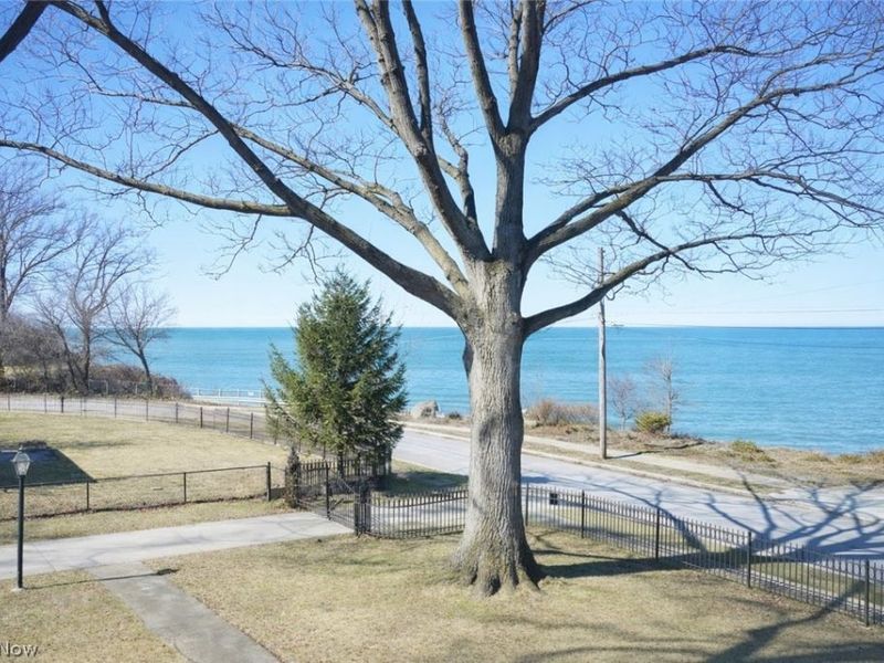 7 Coveland Drive , Avon Lake, OH 44012 Photo 5