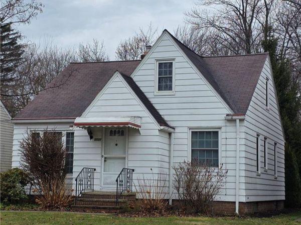 1124 Irene Road , Lyndhurst, OH 44124