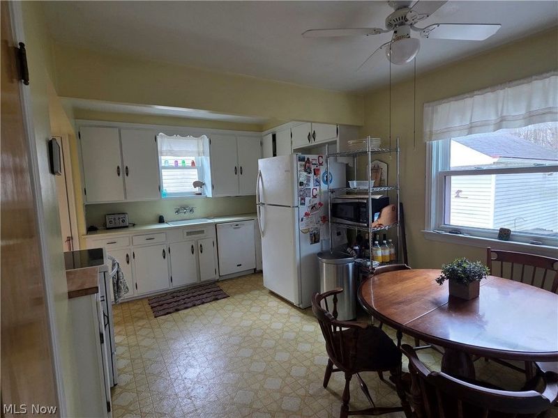 1124 Irene Road , Lyndhurst, OH 44124 Photo 5