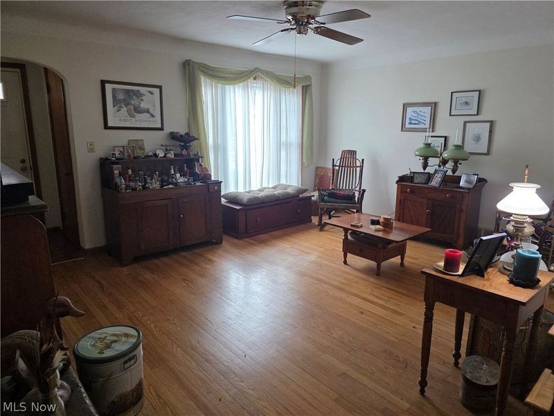 1124 Irene Road , Lyndhurst, OH 44124 Photo 6