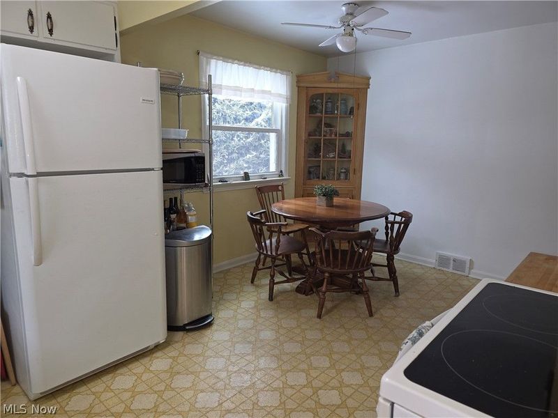 1124 Irene Road , Lyndhurst, OH 44124 Photo 9