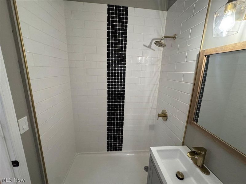 1368 Kenilworth Avenue , Lakewood, OH 44107 Photo 20