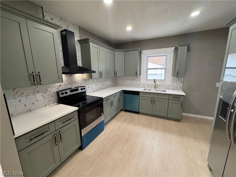 1368 Kenilworth Avenue , Lakewood, OH 44107 Photo 5