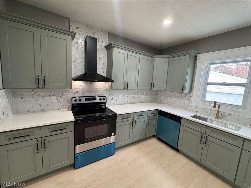 1368 Kenilworth Avenue , Lakewood, OH 44107 Photo 9