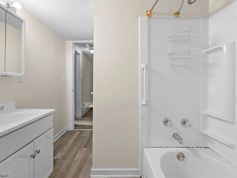 374 Gibbs Place , Akron, OH 44306 Photo 11