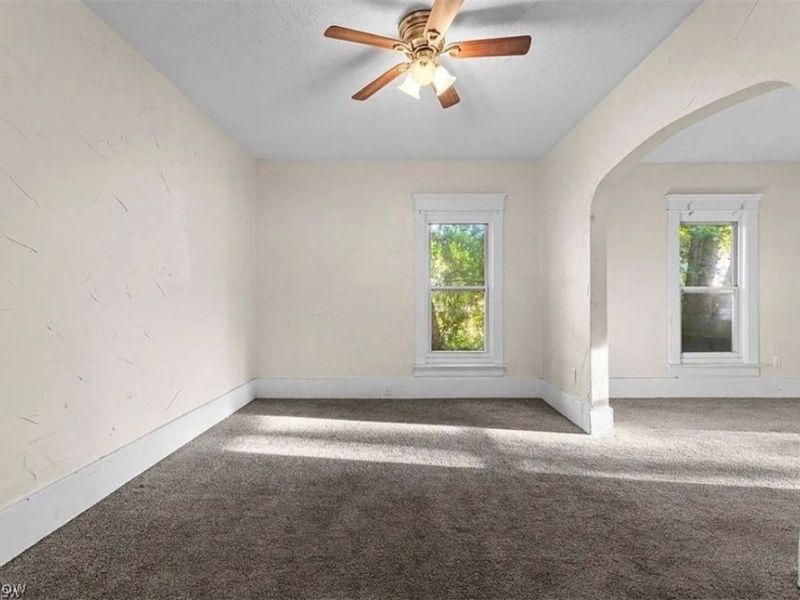 374 Gibbs Place , Akron, OH 44306 Photo 6