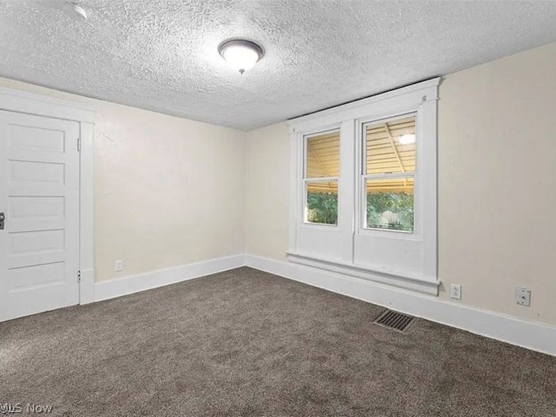 374 Gibbs Place , Akron, OH 44306 Photo 7