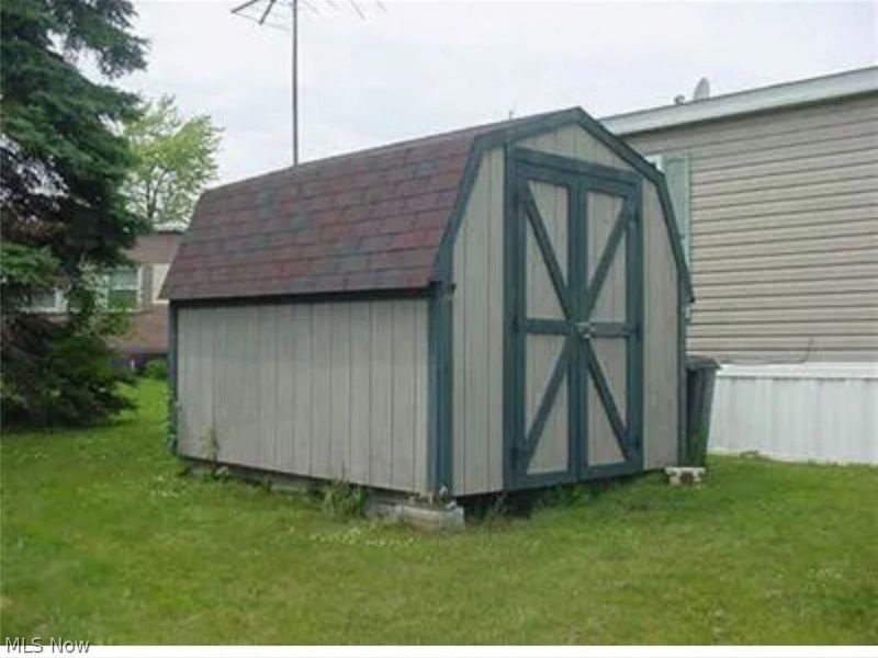 12860 Mayfield Road , Chardon, OH 44024 Photo 5