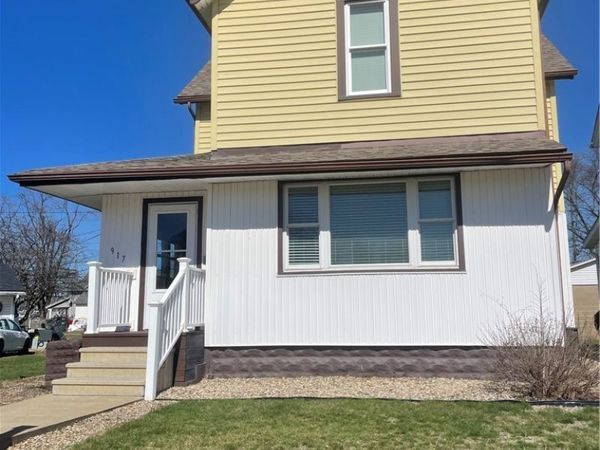 917 Herbig Avenue , Coshocton, OH 43812