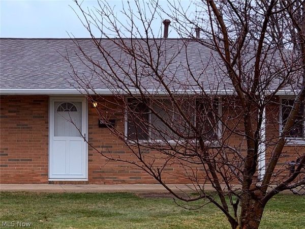 21884 River Oaks Drive, Unit 2K, Rocky River, OH 44116